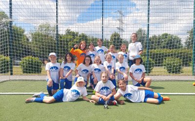 Silberner Pokal für Bad NauheimSpannendes »Fußballfest für Mädchen« der Wetterauer Grundschulen